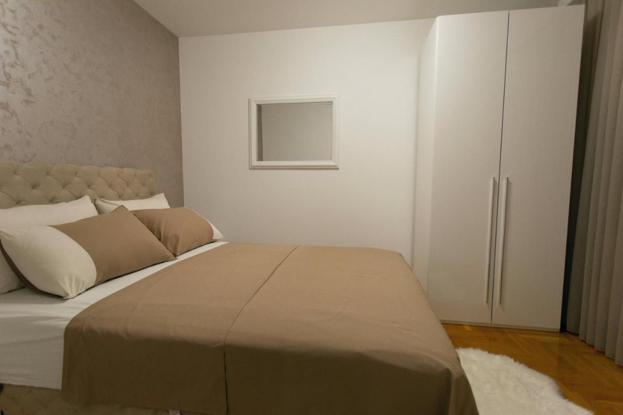 Apartman Sunset 스렘스카 미트로비차 외부 사진