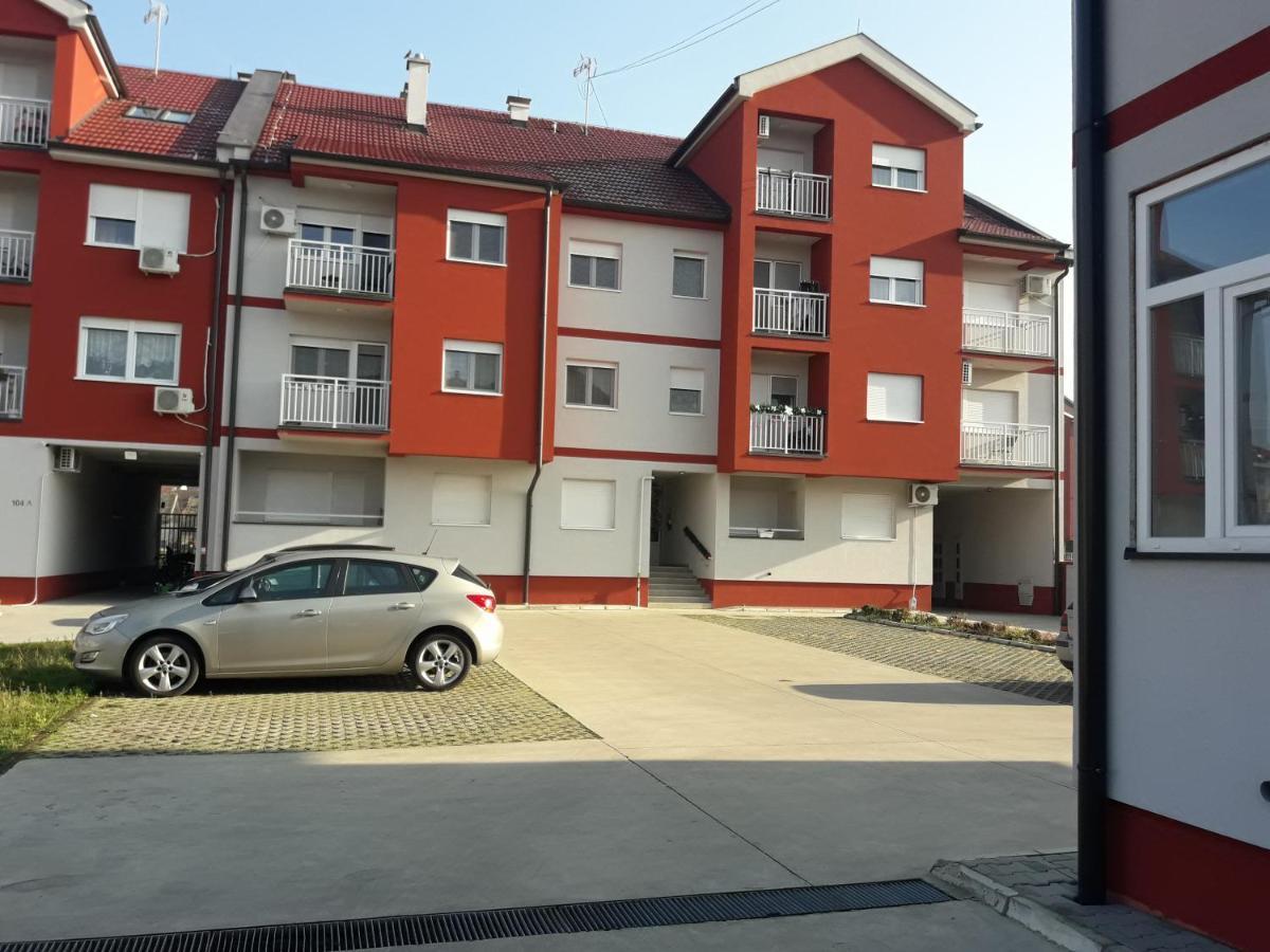 Apartman Sunset 스렘스카 미트로비차 외부 사진